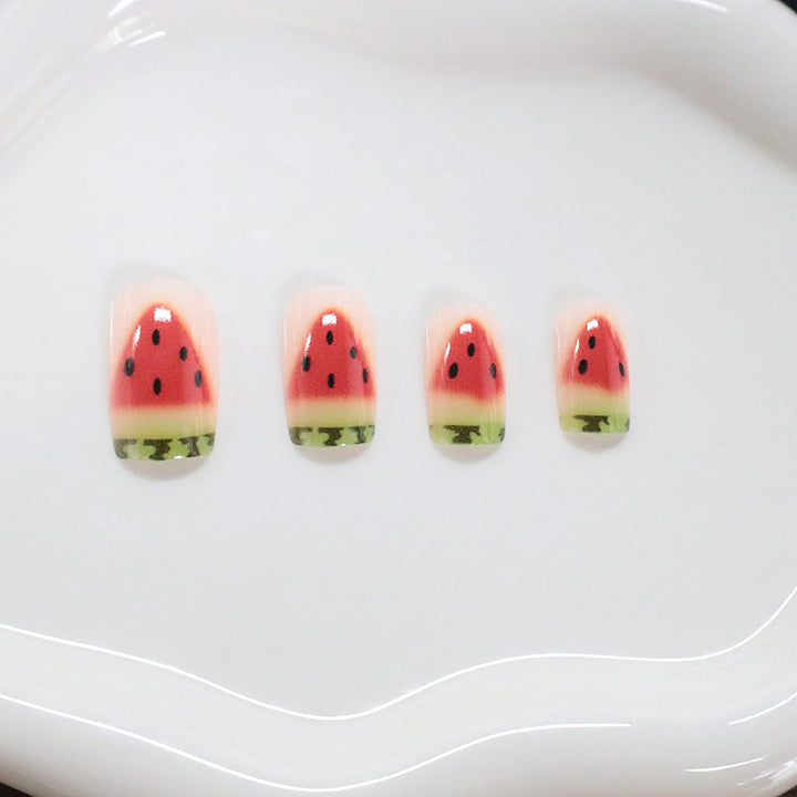 Watermelon-Inspired Nail Art Bowlift