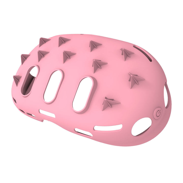 Safety helmet cover with sturdy structure and ventilation openings Bowlift