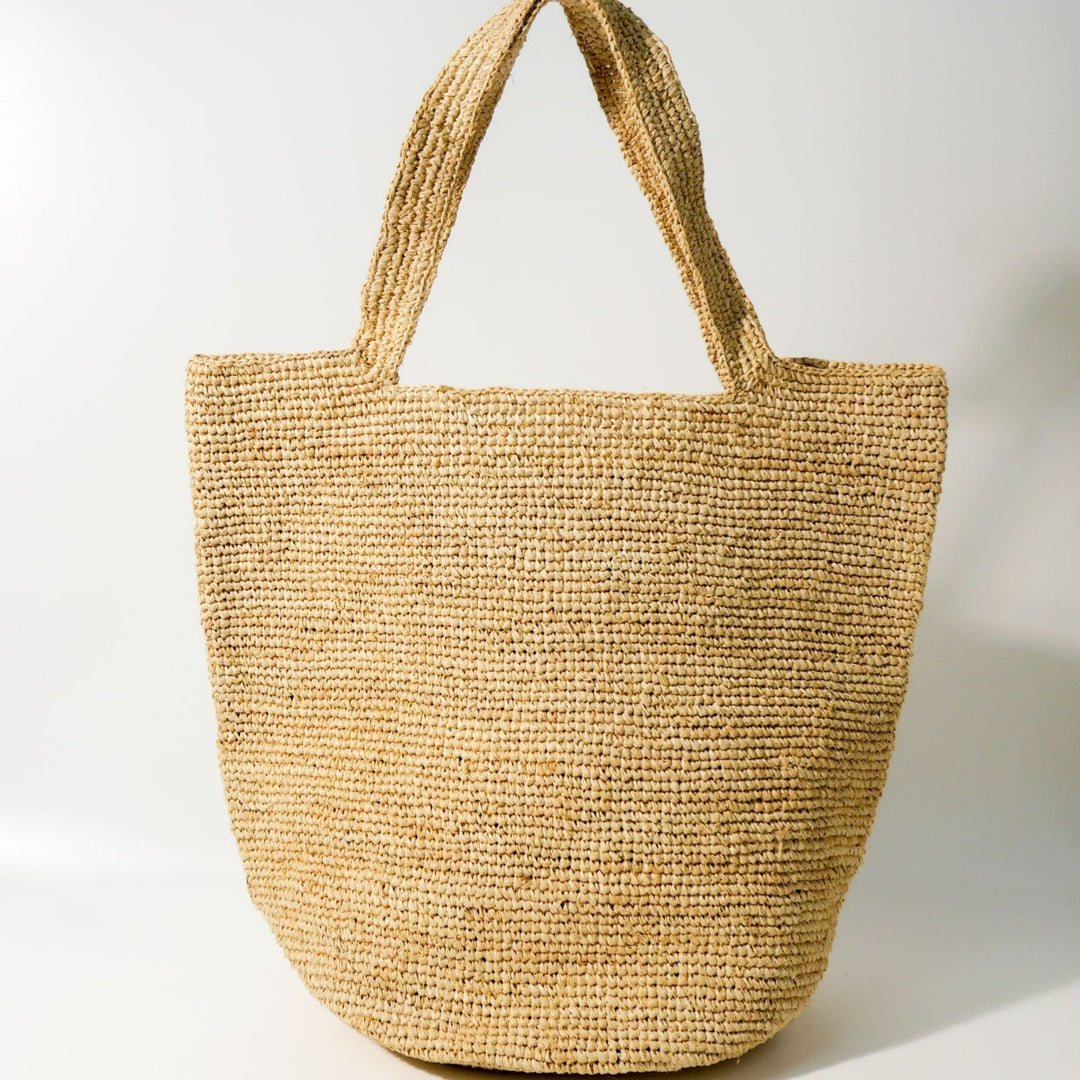 Handcrafted Beach Bag Made of Natural Material Bowlift