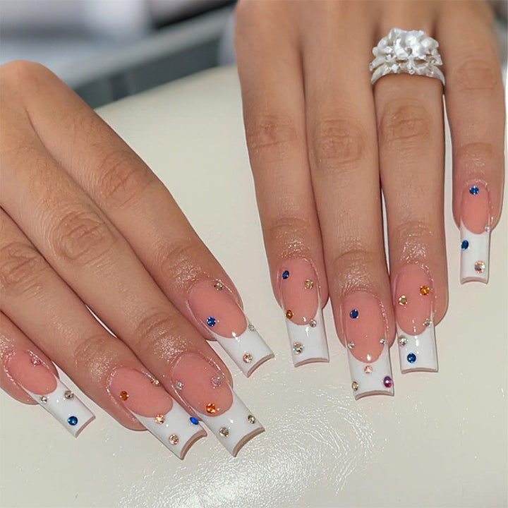 Glamorous Press-On Nail Art Set with Decorative Gems
