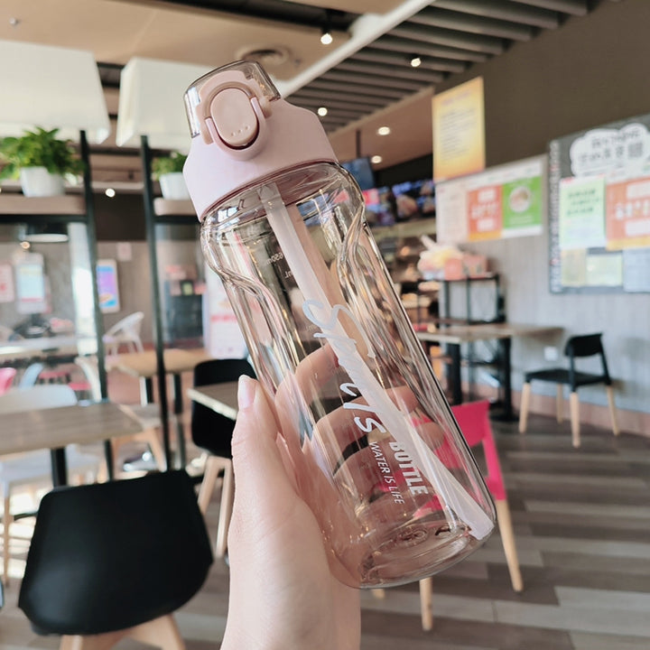 Women’s sporty water bottle with innovative closure Bowlift
