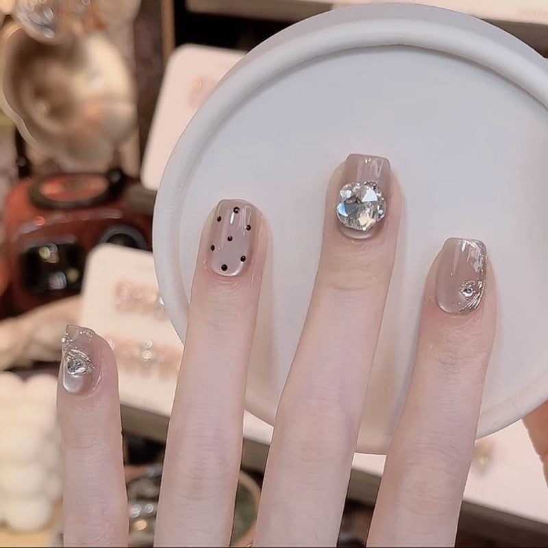 Artificial nail set with elegant 3D decorations Bowlift