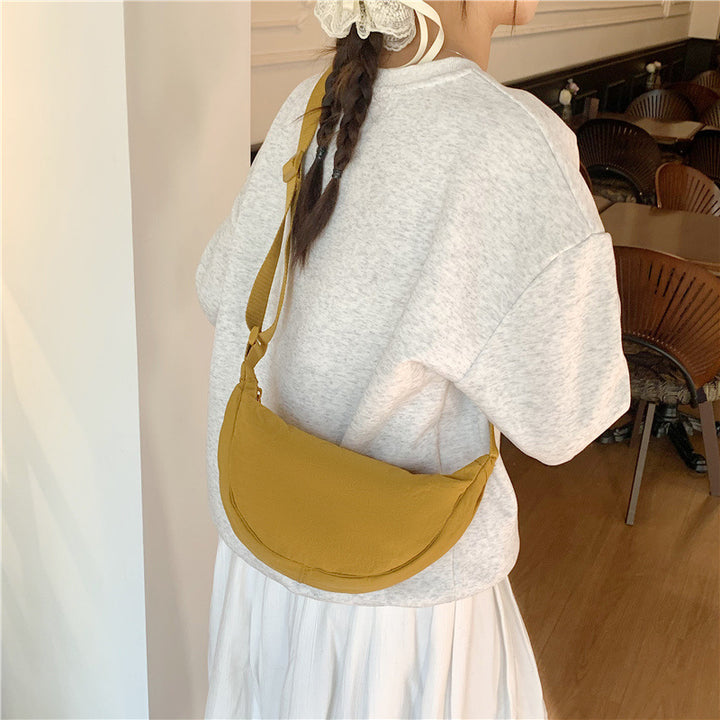 Comfortable shoulder bag with adjustable shoulder strap Bowlift