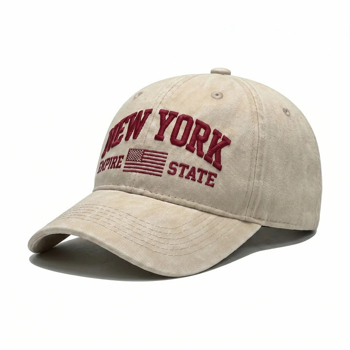 Ladies fashionable cap with embroidered New York motif Bowlift