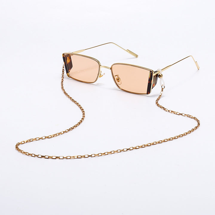 Fashionable Eyewear with Stylish Chain Bowlift