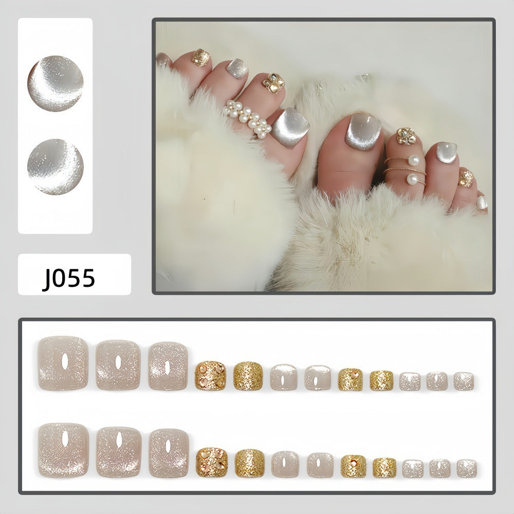 Artificial nails in elegant shine design Bowlift