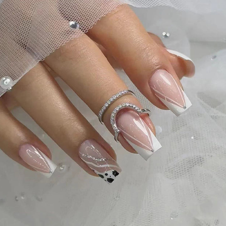 Artificial nail set with unique patterns Bowlift