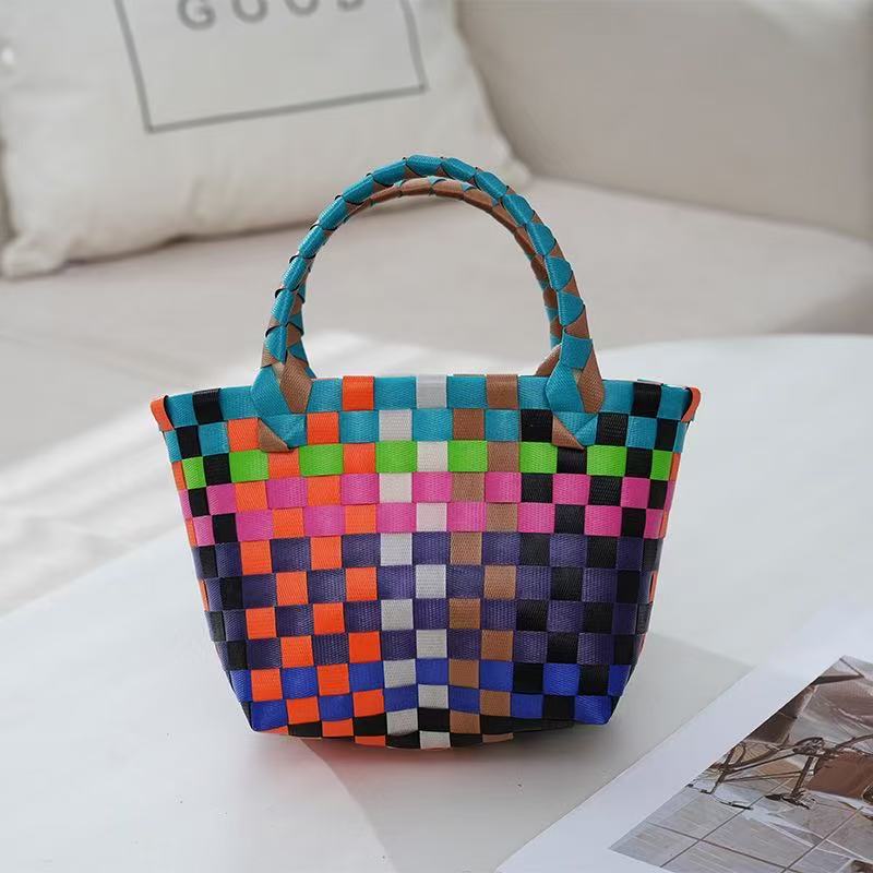 Handmade bag made of weather-resistant material Bowlift