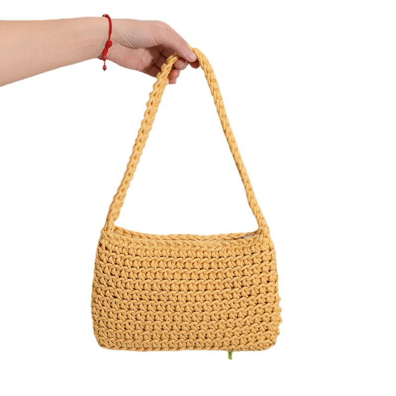Handmade straw crossbody bag with structured design Bowlift