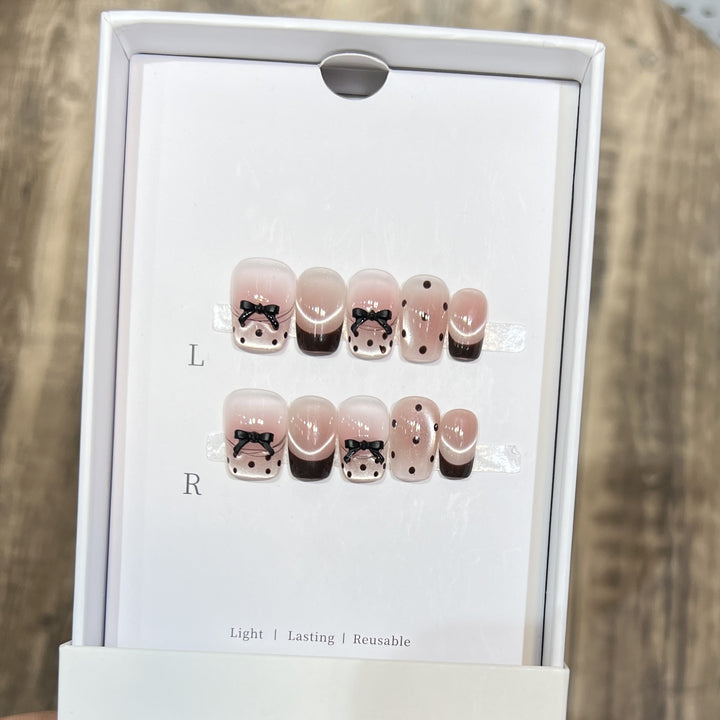 Whimsical Press-On Nail Art Set Bowlift