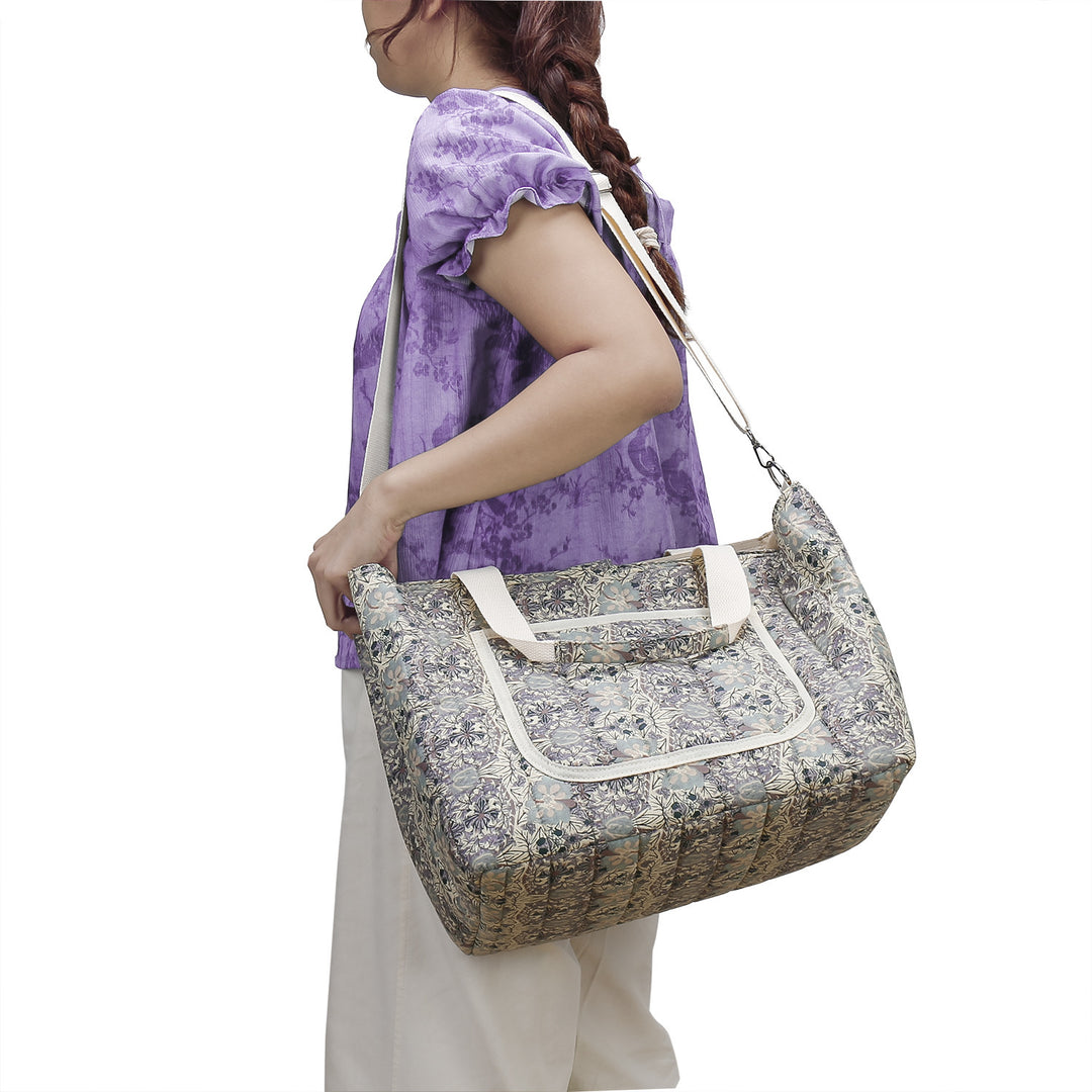 Stylish and Practical Tote Bag Bowlift