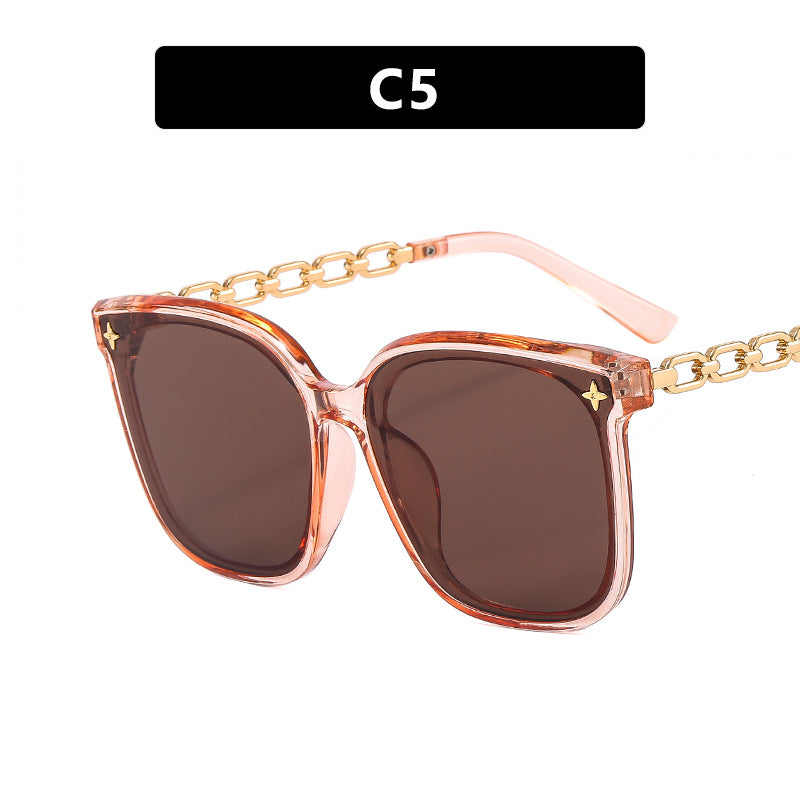 Women's oversized sunglasses with fashionable chain detail Bowlift