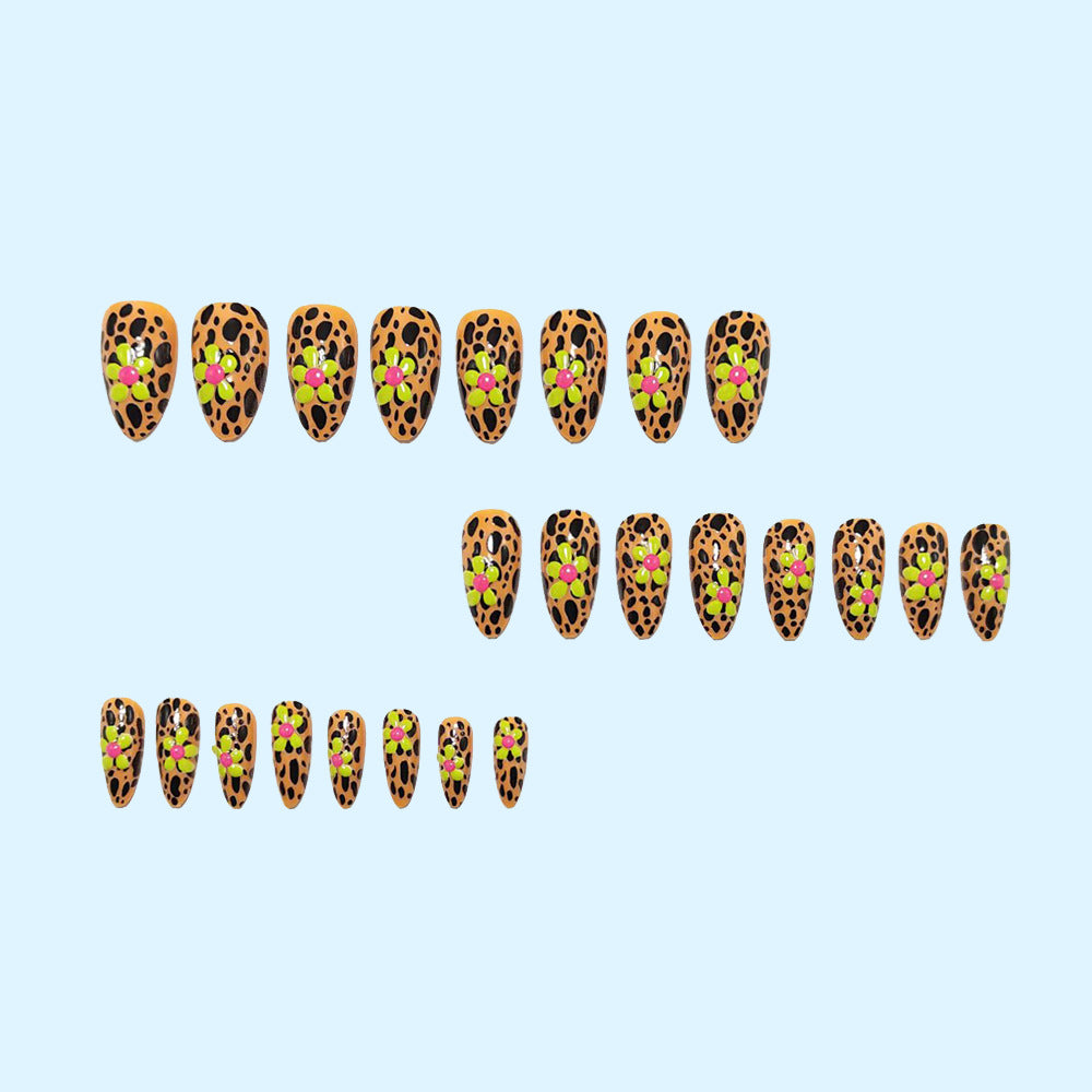 Artificial nails in modern animal patterns with floral accents Bowlift
