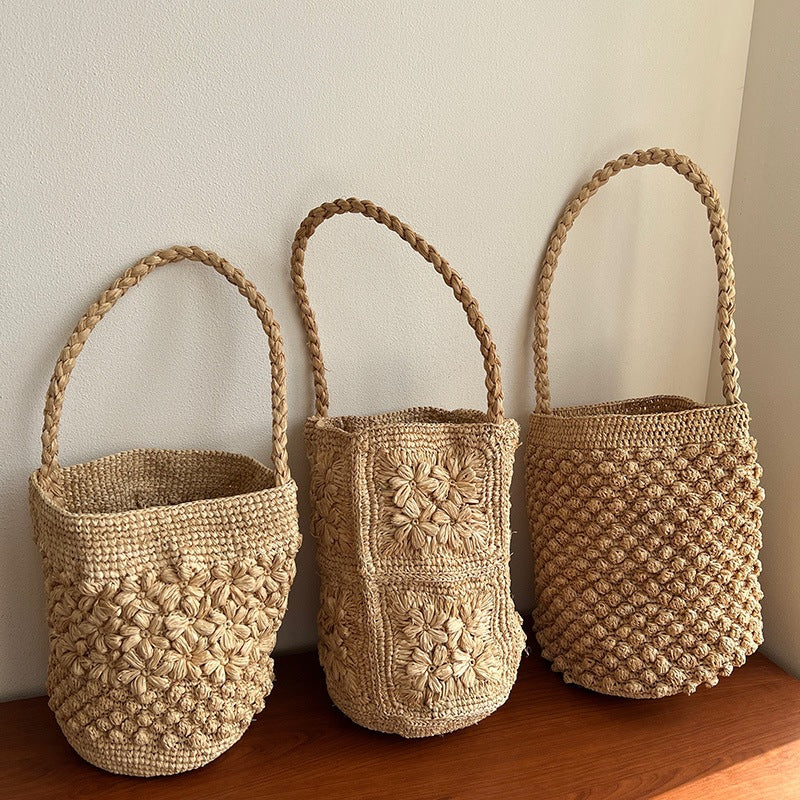 Handcrafted Leisure Bag Made of Woven Straw Bowlift