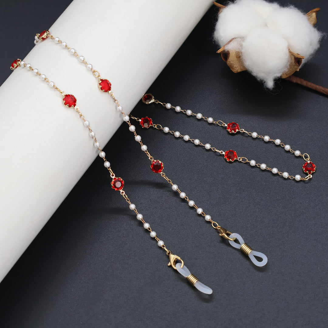 Elegant Pearl and Crystal Eyewear Chain Bowlift