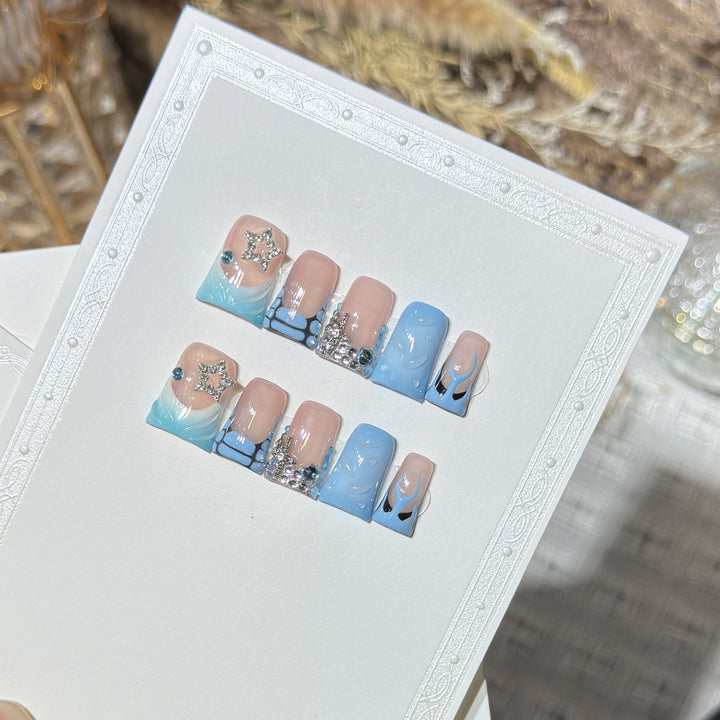 Artistic Press-On Nail Art Set with Ocean Theme