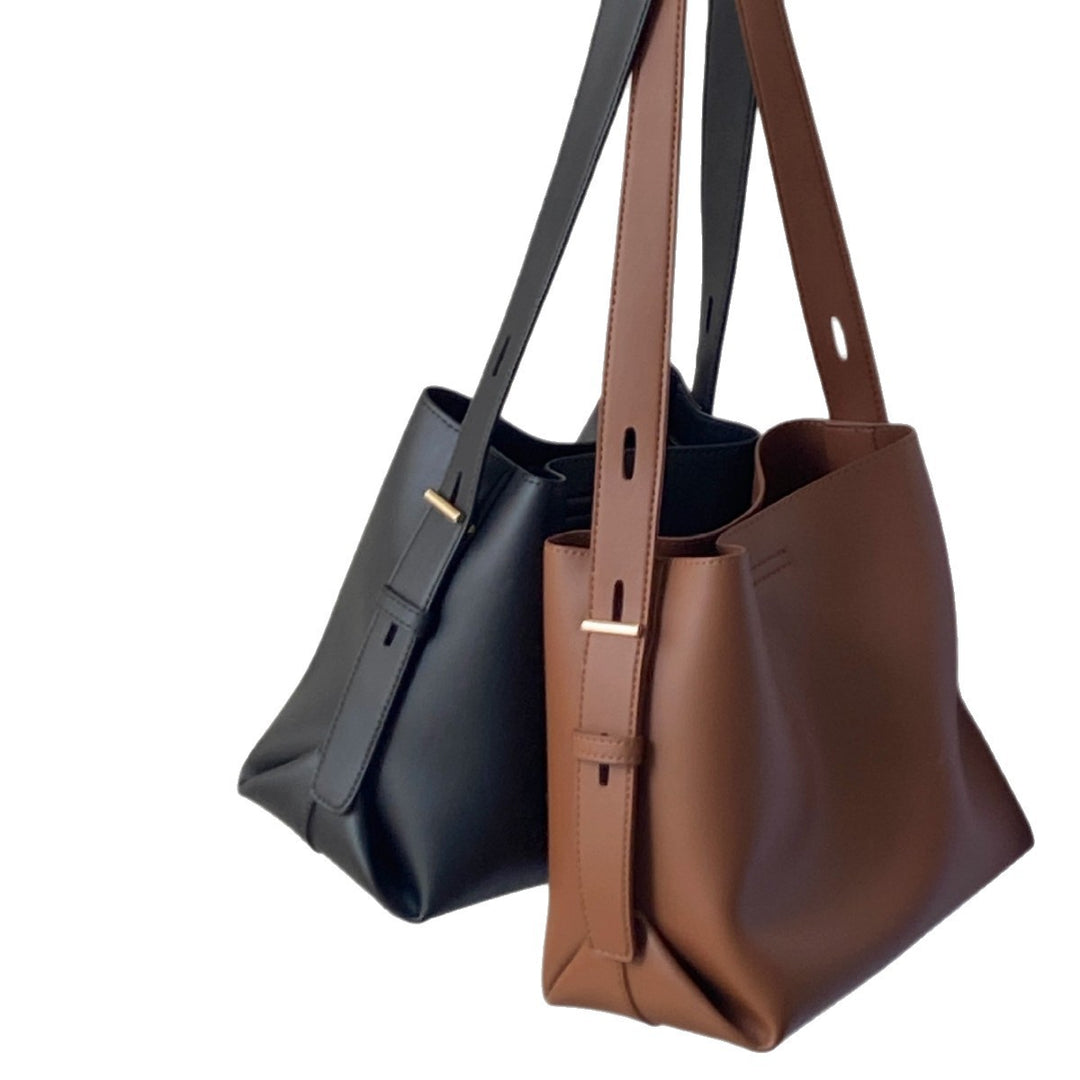 Modern shoulder bag Bowlift