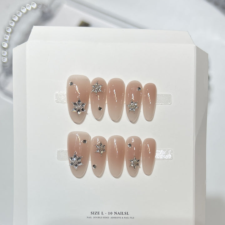 Artistic Press-On Nail Set with Elegant Floral Design Bowlift