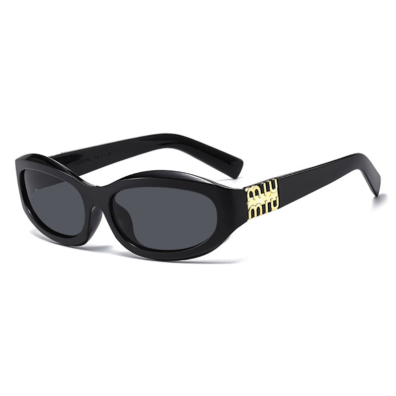 Women’s fashionable sunglasses in a curved design with luxurious details Bowlift