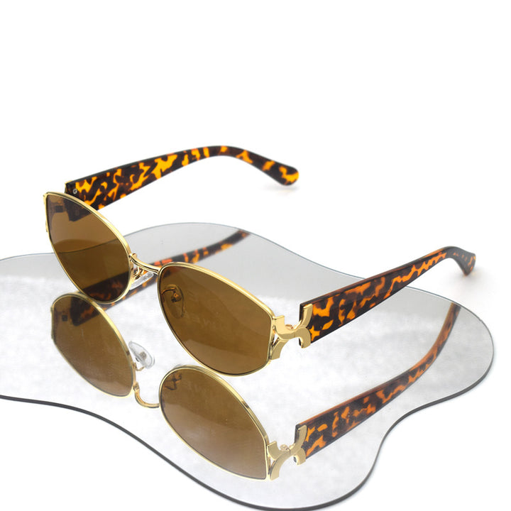 Cat-Eye Sunglasses Bowlift