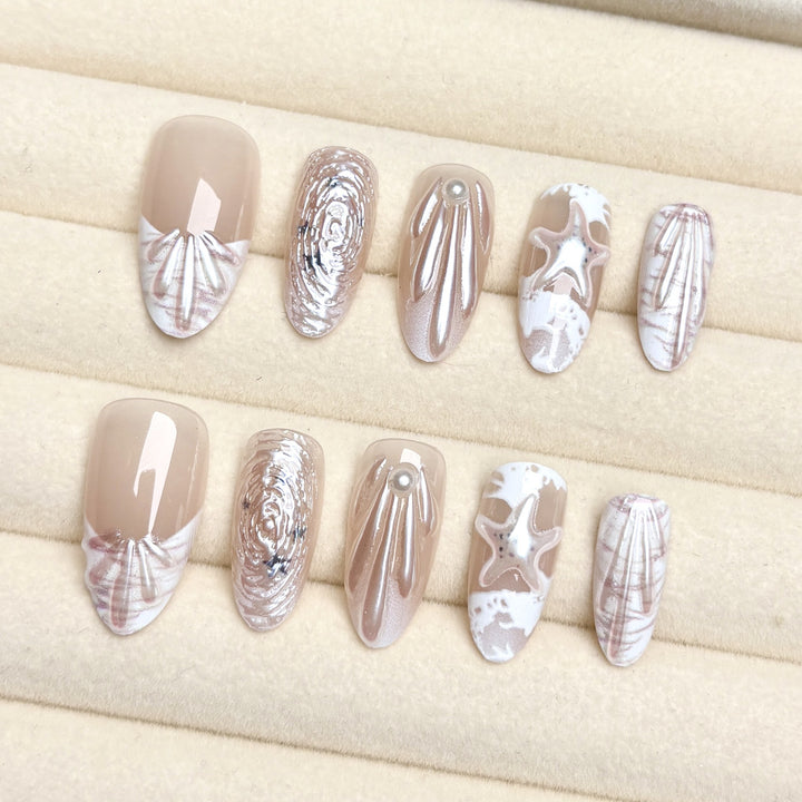 Stylish Customizable Press-On Nail Design Kit
