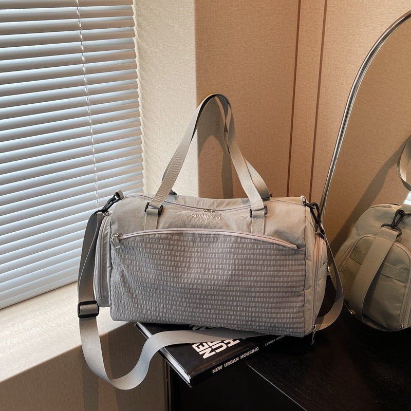 Sporty Leisure Bag with Versatile Compartments Bowlift