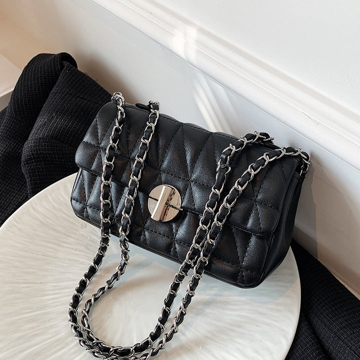 Quilted Chain Crossbody Bag Bowlift
