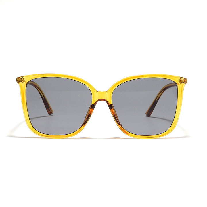 Ladies Cat-Eye Sunglasses with Luxurious Transparent Frame and UV Protection Bowlift