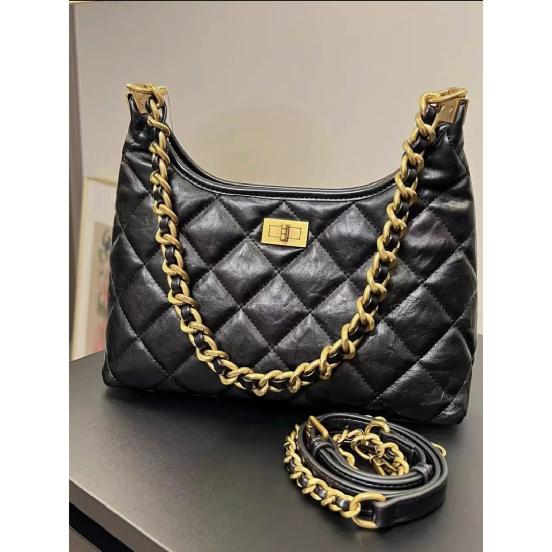 Elegant Quilted Shoulder Bag Bowlift