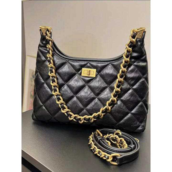 Elegant Quilted Shoulder Bag Bowlift