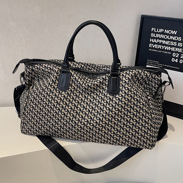 Elegant travel and leisure bag Bowlift