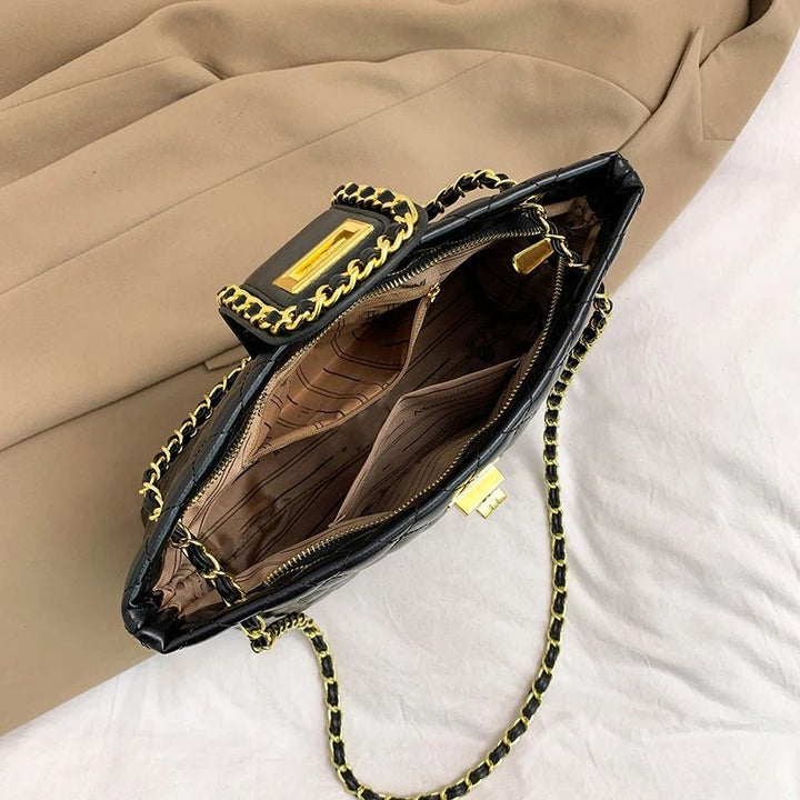 Quilted Elegance Handbag Bowlift