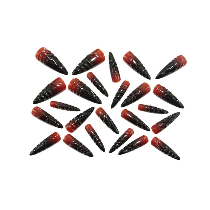 Gothic-style artificial nails with pointed tips and shiny surface Bowlift