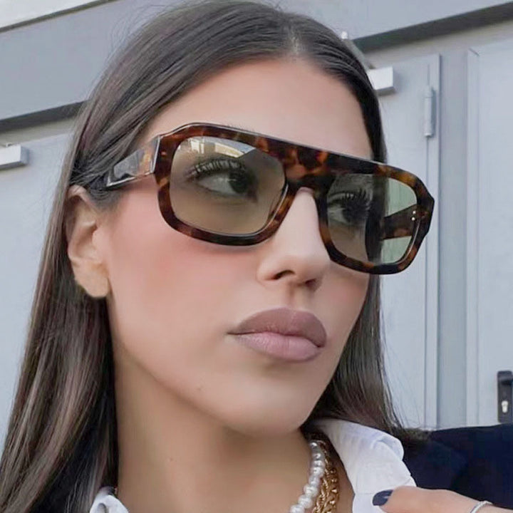 Women’s stylish square sunglasses with eye-catching animal print design Bowlift