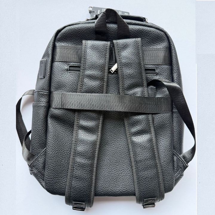 Stylish backpack with multiple compartments Bowlift