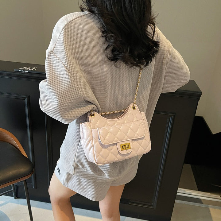 Quilted Chain-Detail Handbag Bowlift