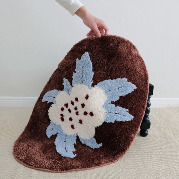 Floral-Inspired Decorative Area Rug Bowlift
