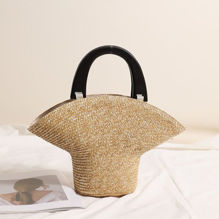 Fashionable Basthandbag with Stylish Plastic Handles Bowlift