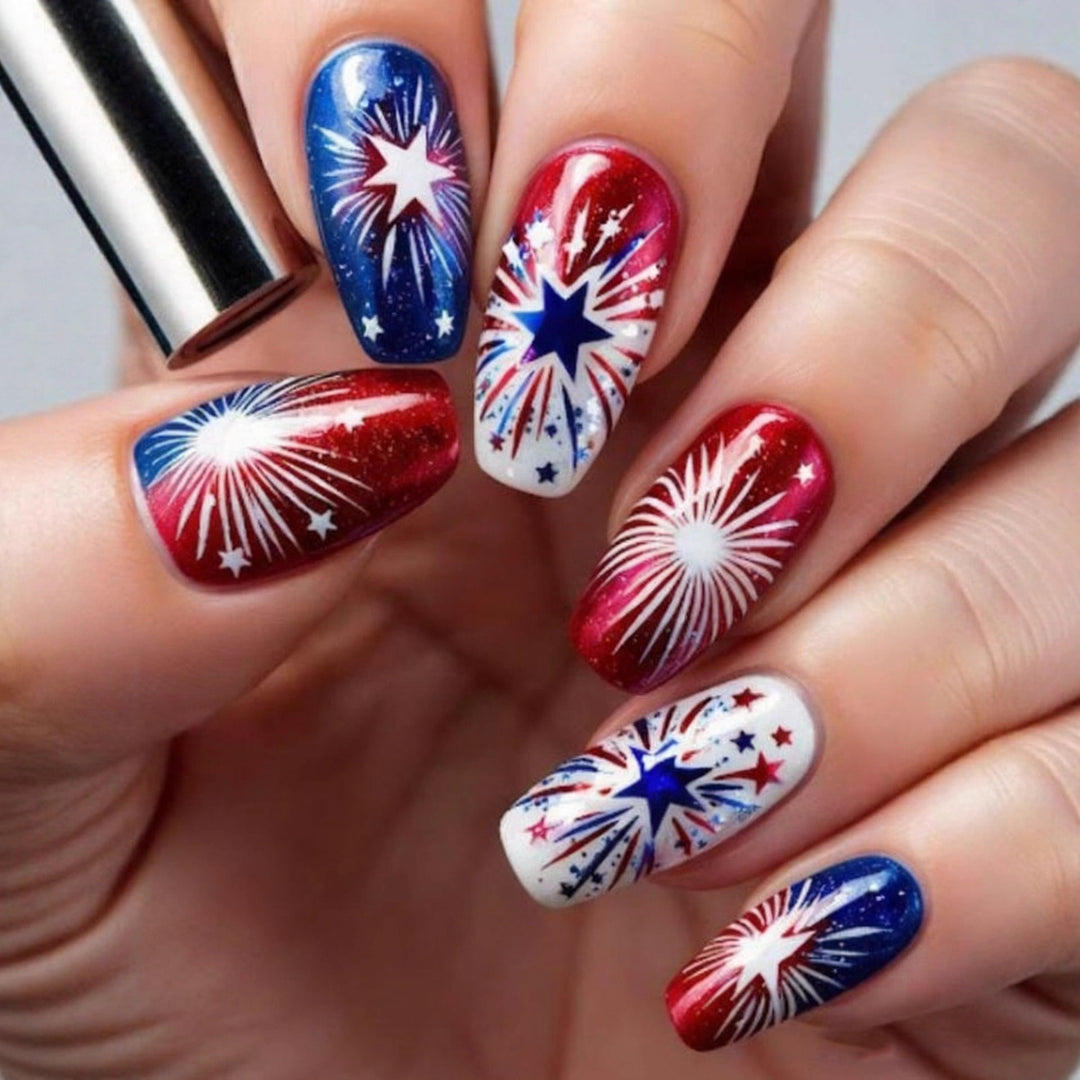 Artificial nails with festive star and fireworks design Bowlift