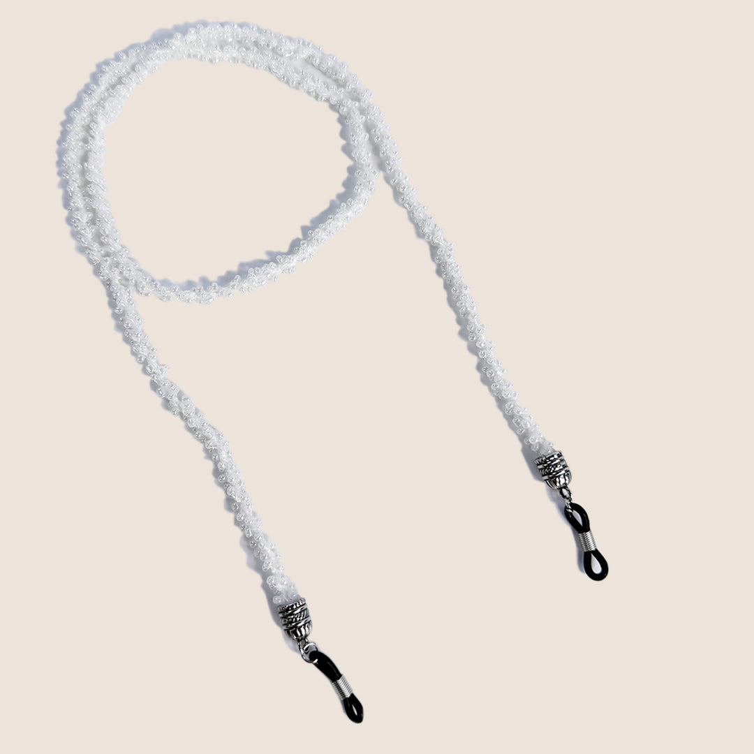 Elegant Beaded Eyewear Chain Bowlift