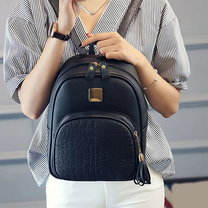 Fashionable backpack with structured material Bowlift