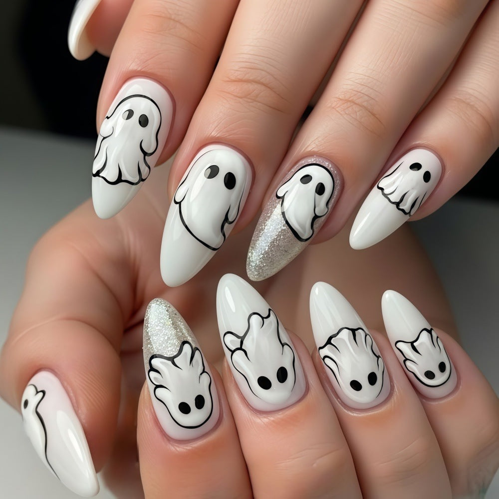Artificial nails with cute ghost motif Bowlift