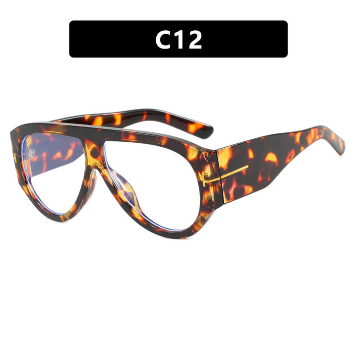 Women Designer Sunglasses in Elegant Retro Design with Wide Frame Bowlift
