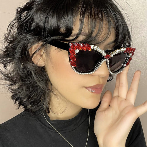 Women's extravagant Cat-Eye sunglasses with sparkling rhinestone embellishment Bowlift