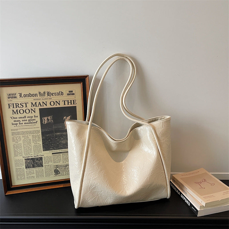 Versatile Soft-Finish Tote Bowlift