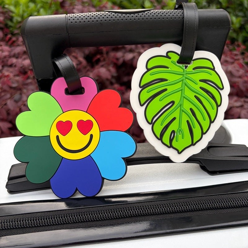 Leaf-Shaped Luggage Tag Bowlift