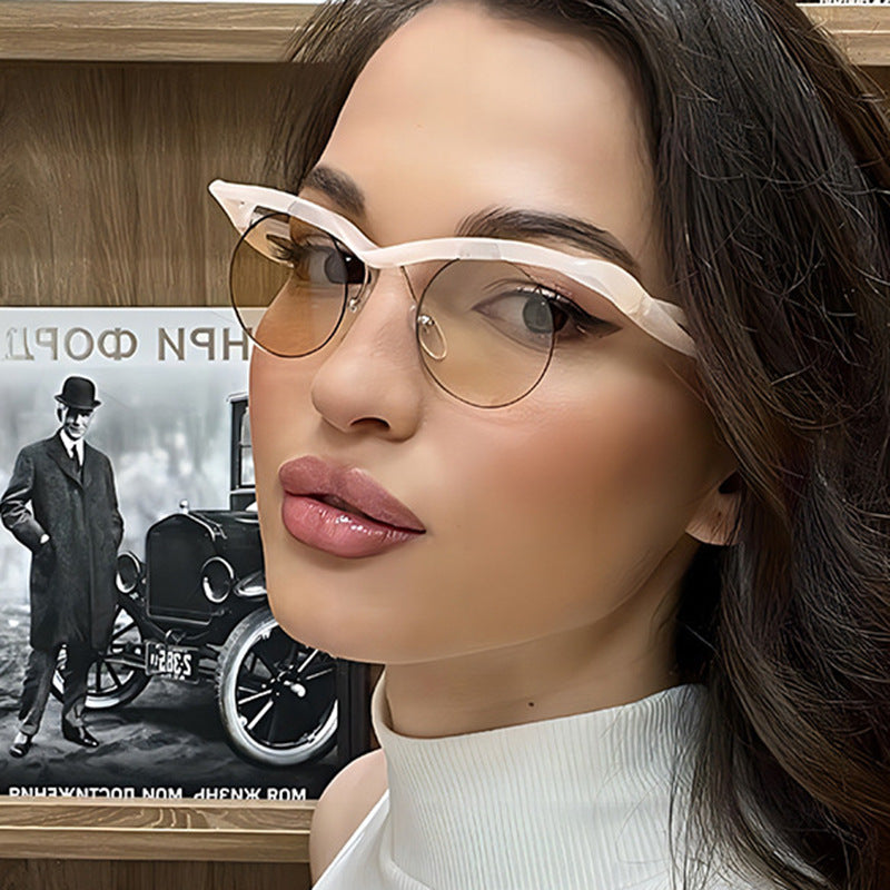 Women's futuristic sunglasses with curved frame and polarized lenses Bowlift