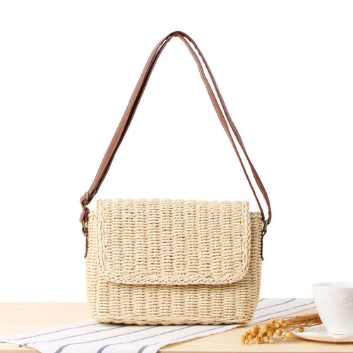 Handcrafted Shoulder Bag Made of Natural Bast Bowlift