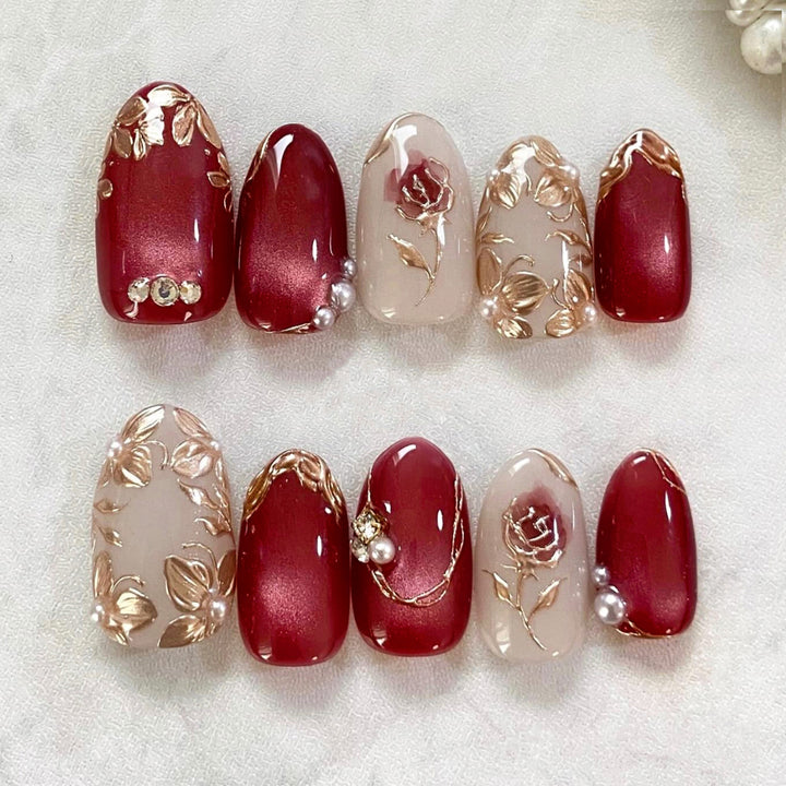 Elegant Floral Accent Press-On Nail Set