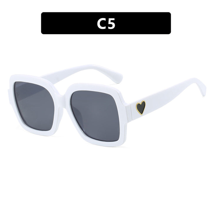 Women's square sunglasses with playful heart detail Bowlift
